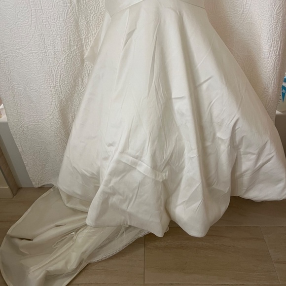 Badgley Mischka -Devina Dress size 4 - Picture 6 of 15